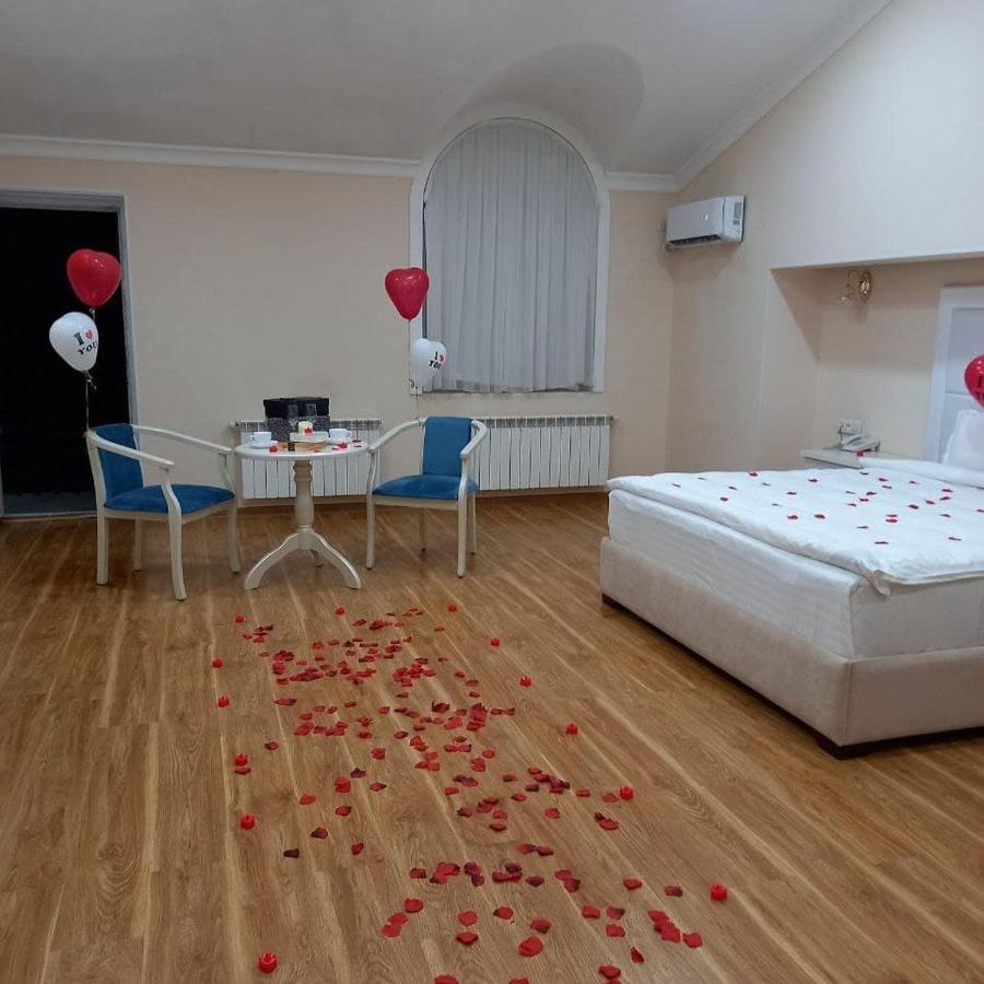 Queens 2 Hotel タシュケント エクステリア 写真