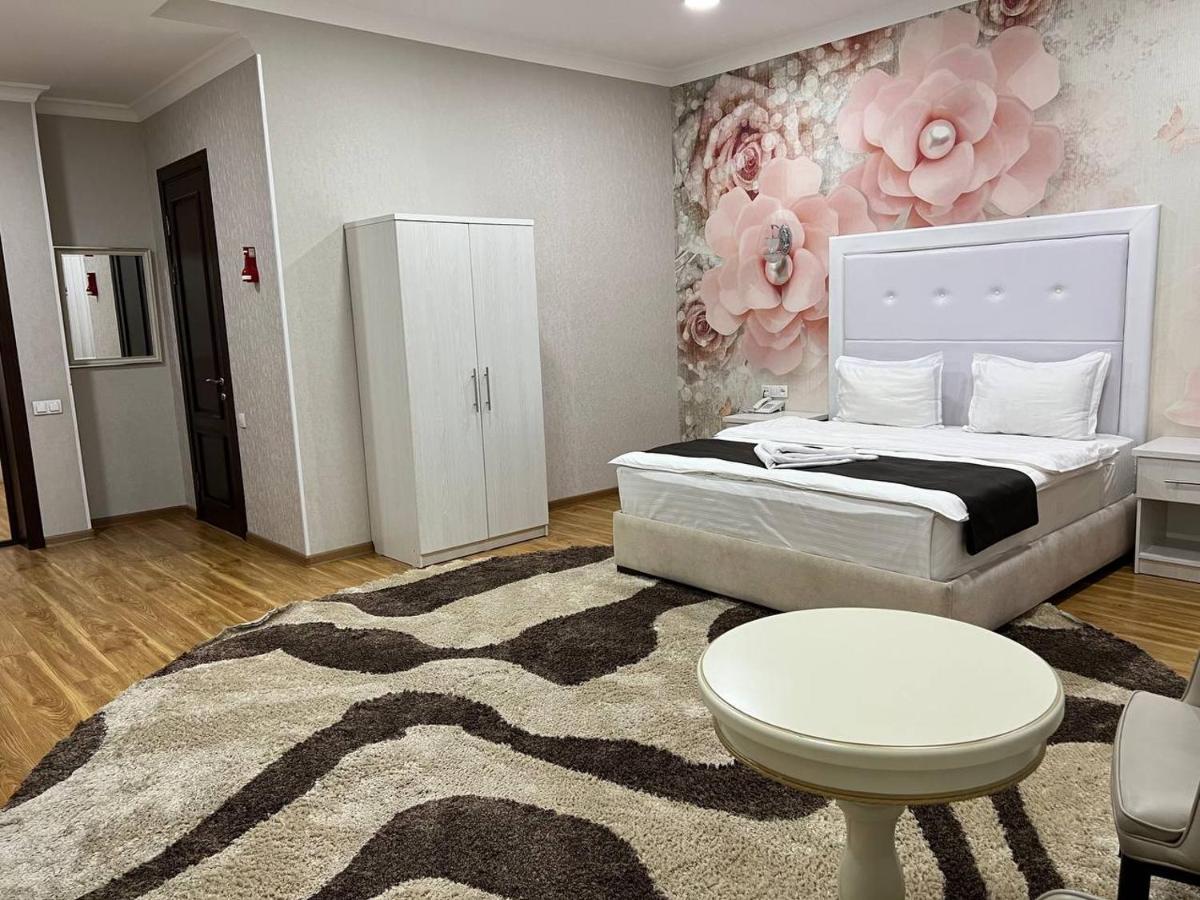 Queens 2 Hotel タシュケント エクステリア 写真